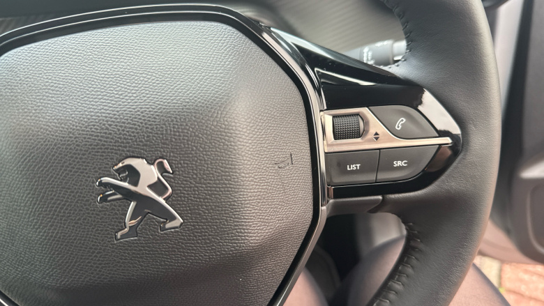 Peugeot 208 1.2 PureTech 100 Allure Premium + 5dr Petrol Hatchback